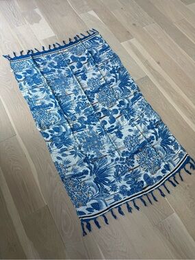 Blue & White Rayon women’s beach wrap sarong
